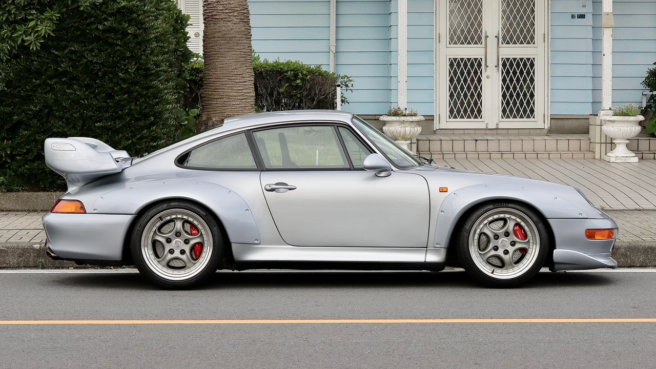 1995 Porsche 993 GT2 - Image 24 of 25