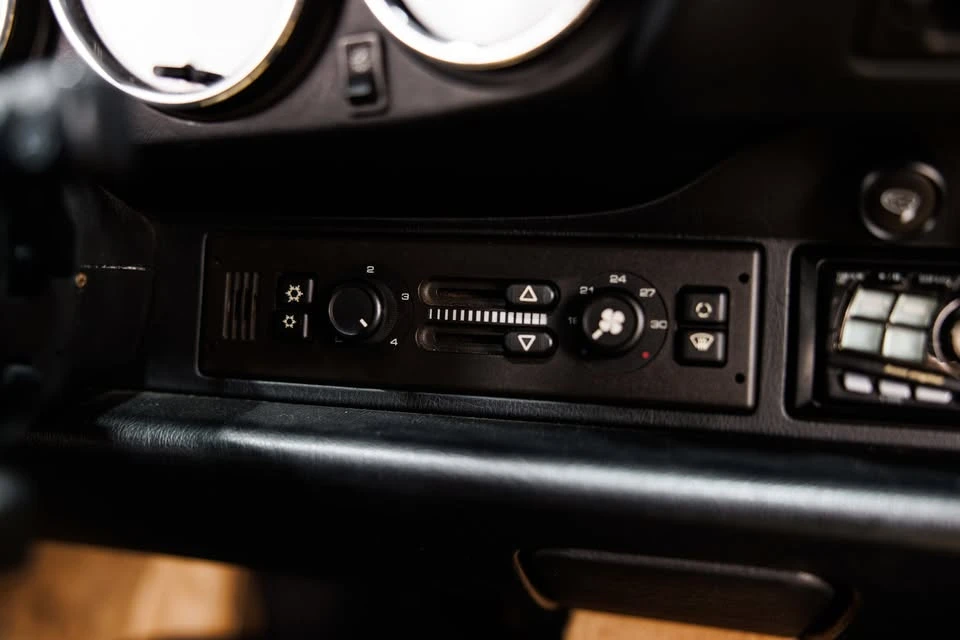 1995 Porsche 993 Carrera - Image 16 of 20