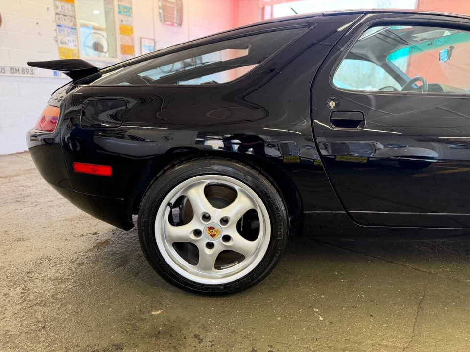 1995 Porsche 928 GTS - Image 16 of 21