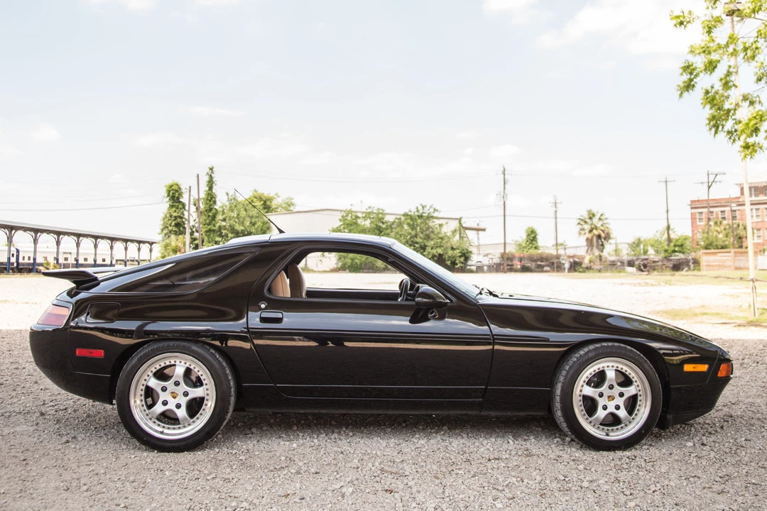 1995 Porsche 928 GTS - Image 10 of 31
