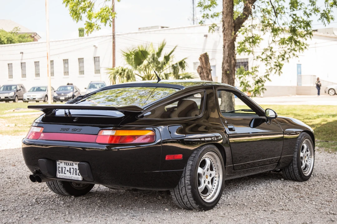 1995 Porsche 928 GTS - Image 9 of 31