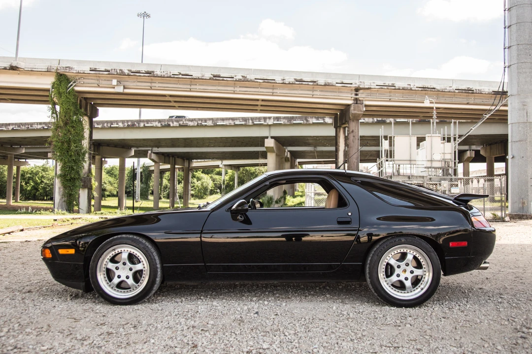 1995 Porsche 928 GTS - Image 6 of 31
