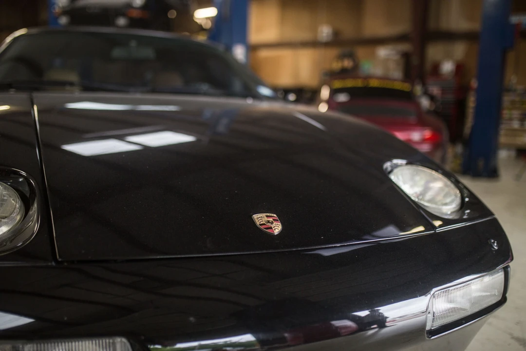 1995 Porsche 928 GTS - Image 16 of 31