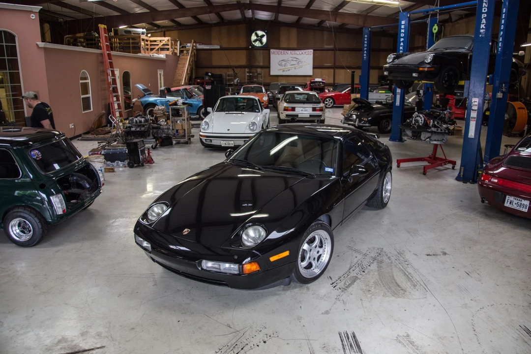 1995 Porsche 928 GTS - Image 12 of 31