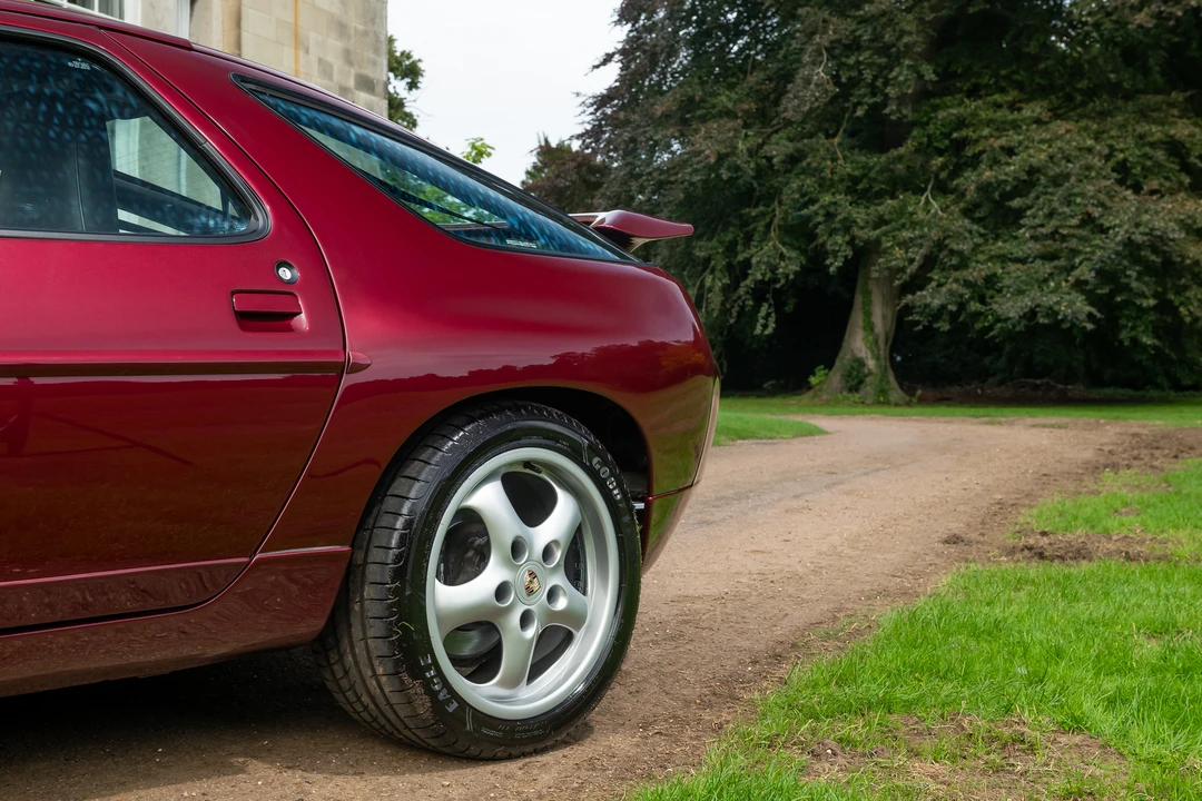 1995 Porsche 928 GTS - Image 24 of 31
