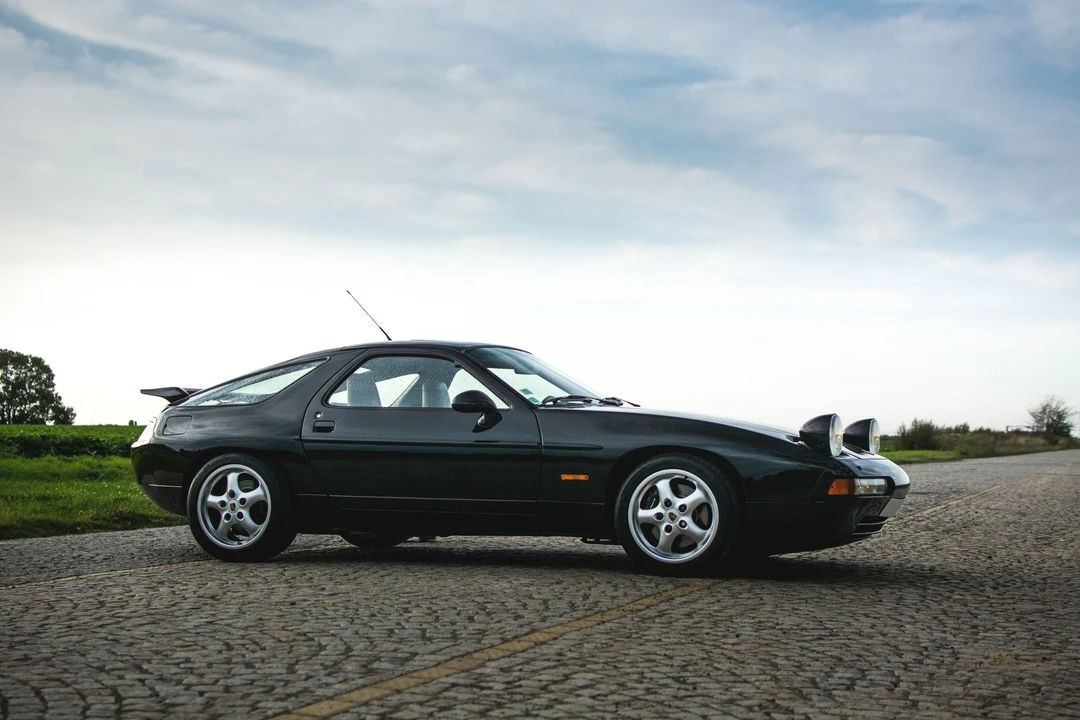 1995 Porsche 928 GTS - Image 4 of 31