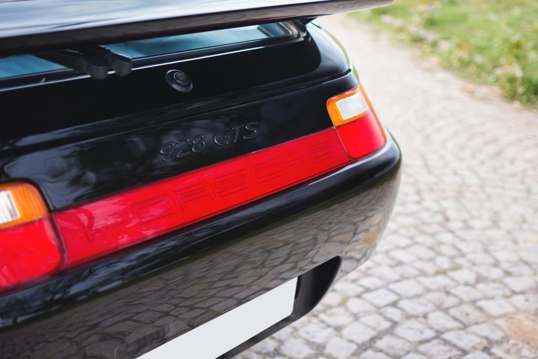 1995 Porsche 928 GTS - Image 12 of 31