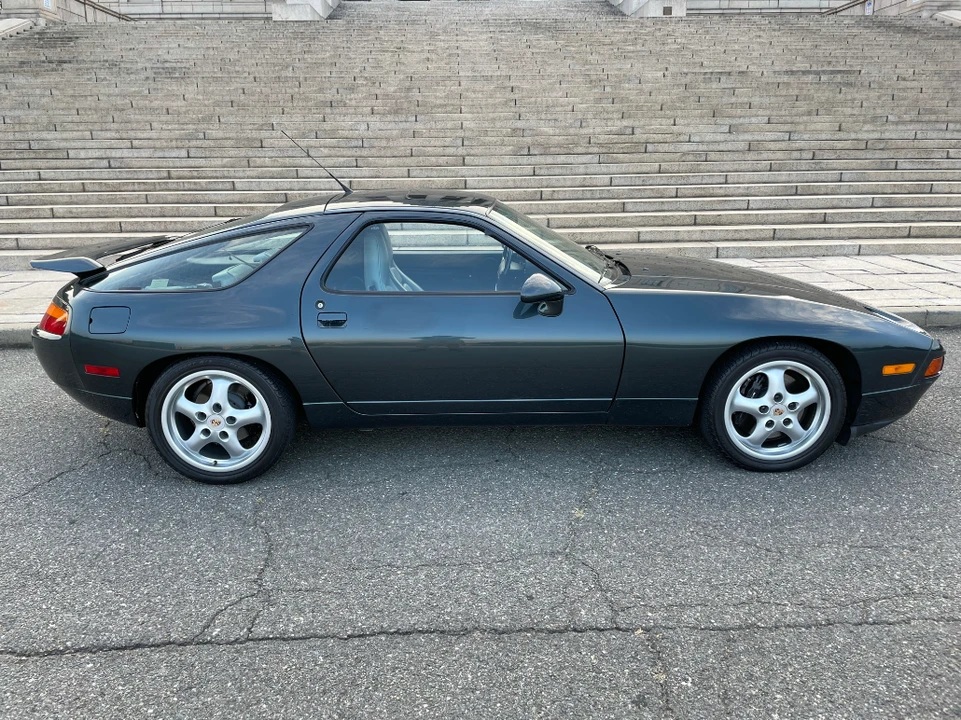 1995 Porsche 928 GTS - Image 14 of 31