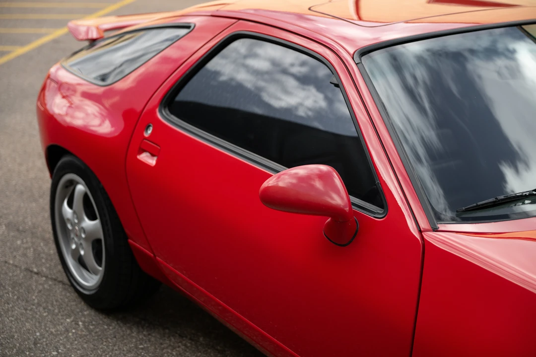 1995 Porsche 928 GTS - Image 16 of 31