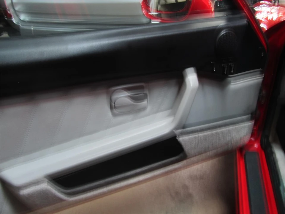 1995 Porsche 968 - Image 12 of 24