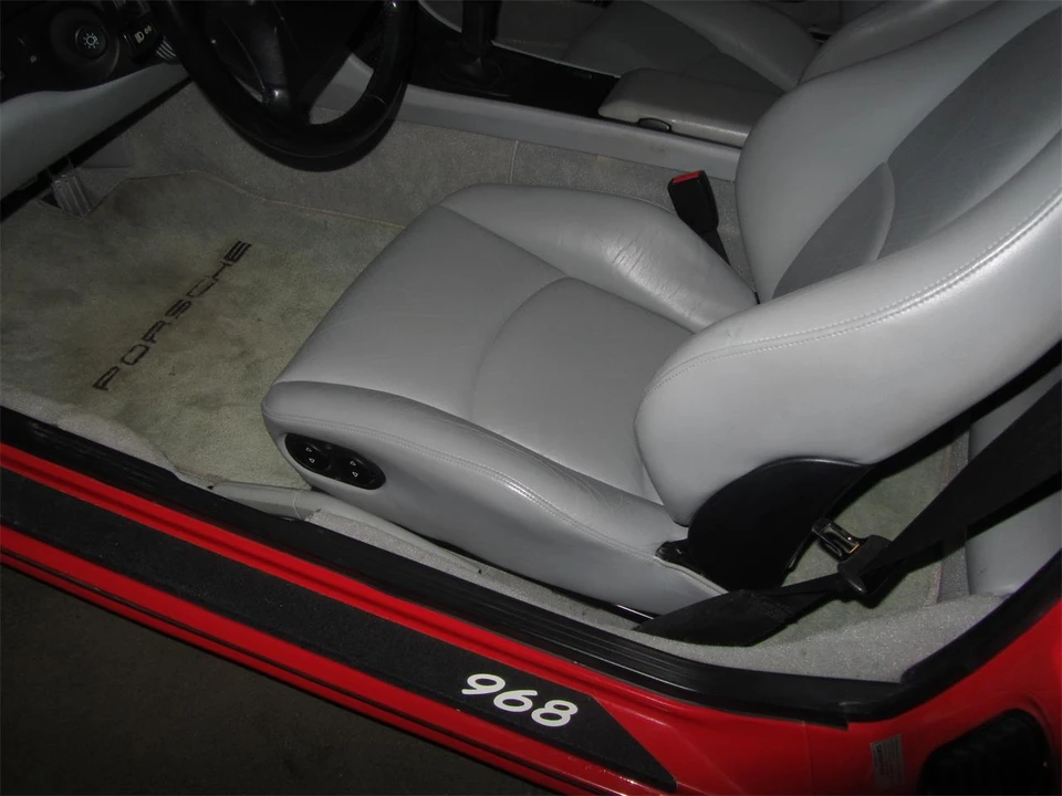 1995 Porsche 968 - Image 13 of 24