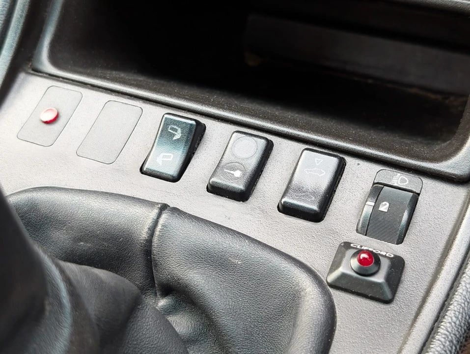 1995 Porsche 968 - Image 26 of 30