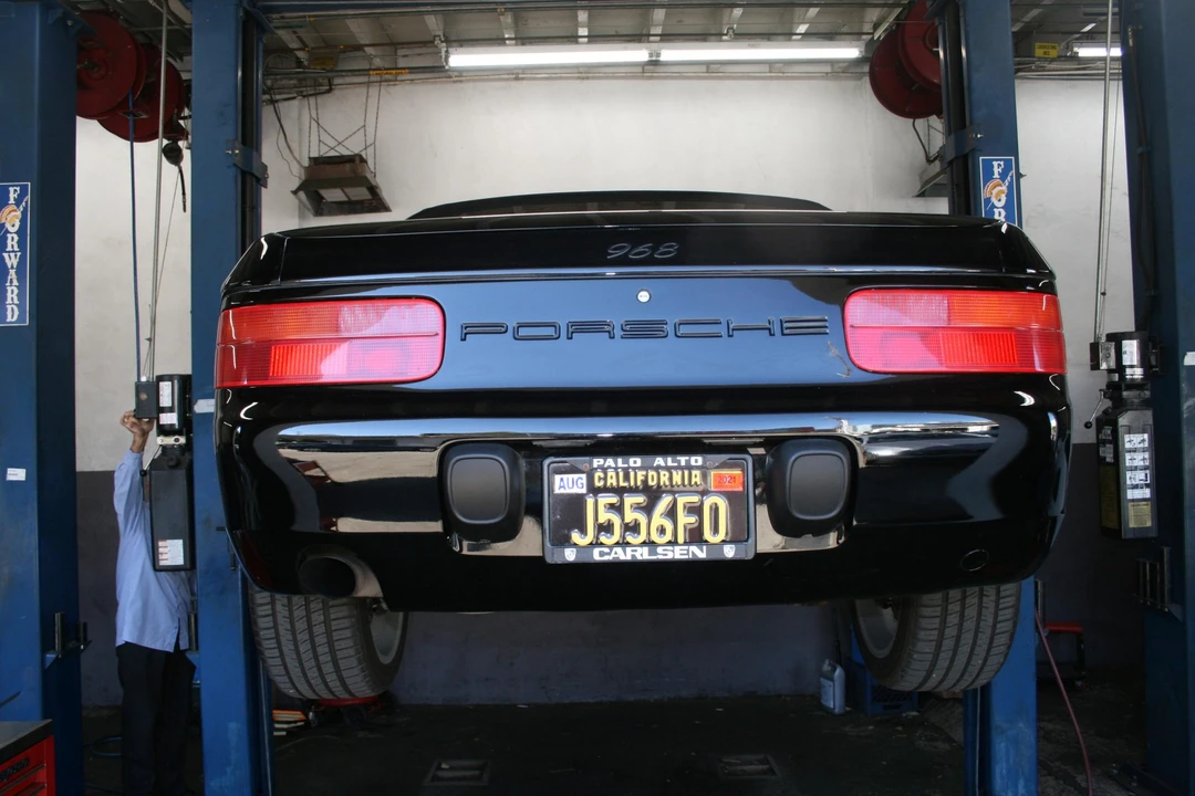 1995 Porsche 968 - Image 13 of 31