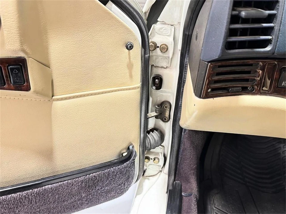 1995 Porsche 968 - Image 15 of 31