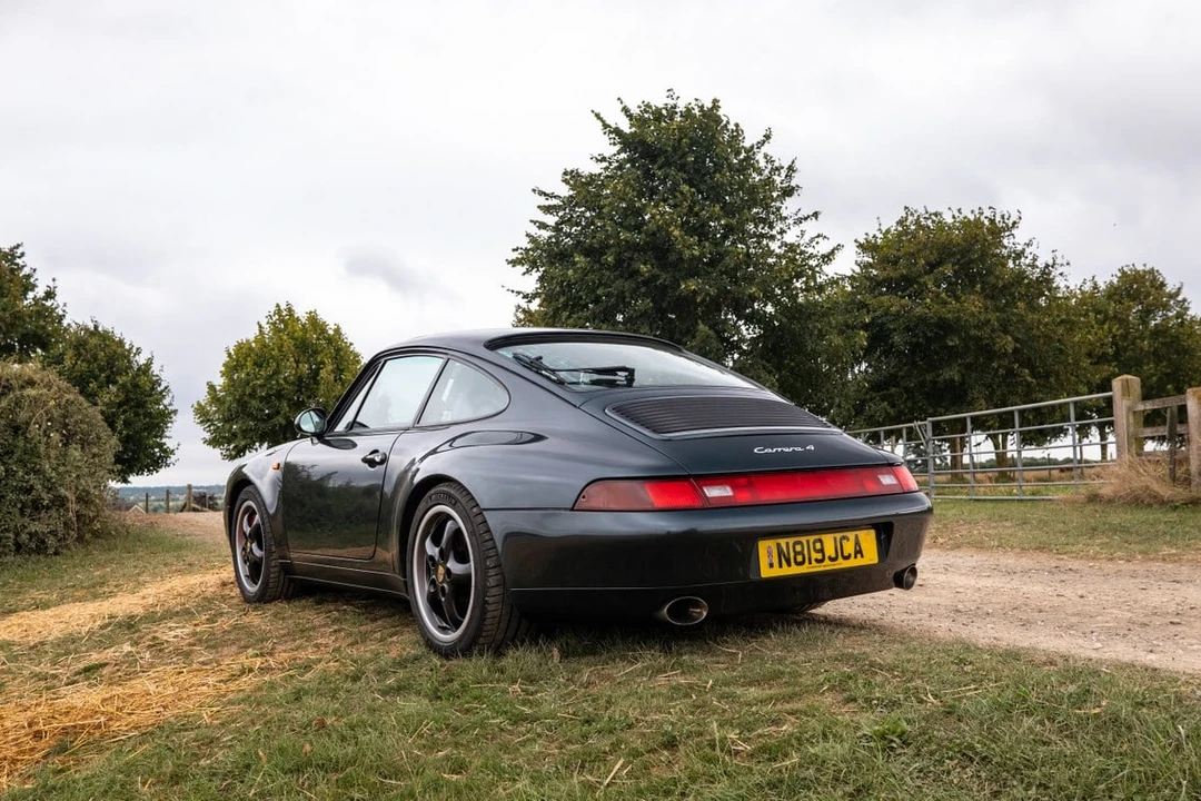 1995 Porsche 993 Carrera 4 - Image 11 of 30