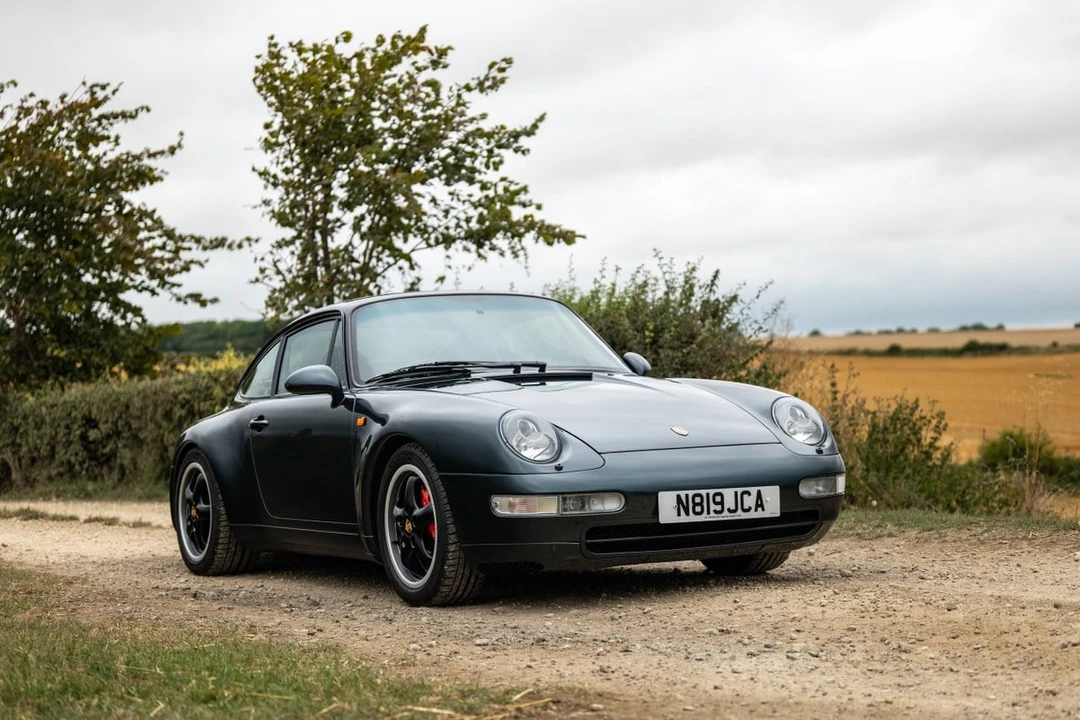 1995 Porsche 993 Carrera 4 - Image 7 of 30