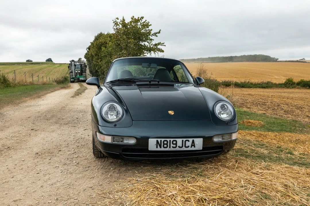 1995 Porsche 993 Carrera 4 - Image 8 of 30