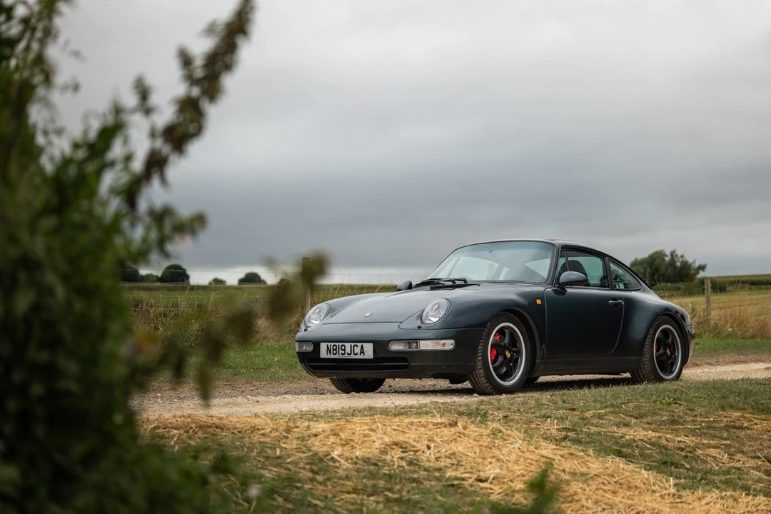 1995 Porsche 993 Carrera 4 - Image 3 of 30