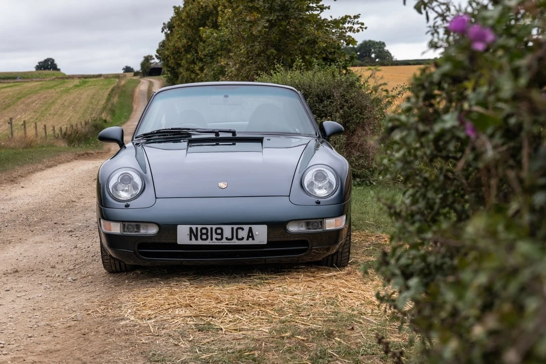 1995 Porsche 993 Carrera 4 - Image 24 of 30