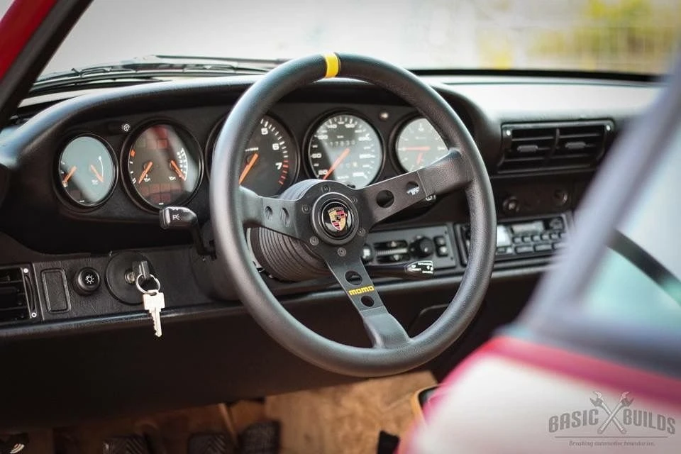 1995 Porsche 993 Carrera 4 - Image 10 of 15