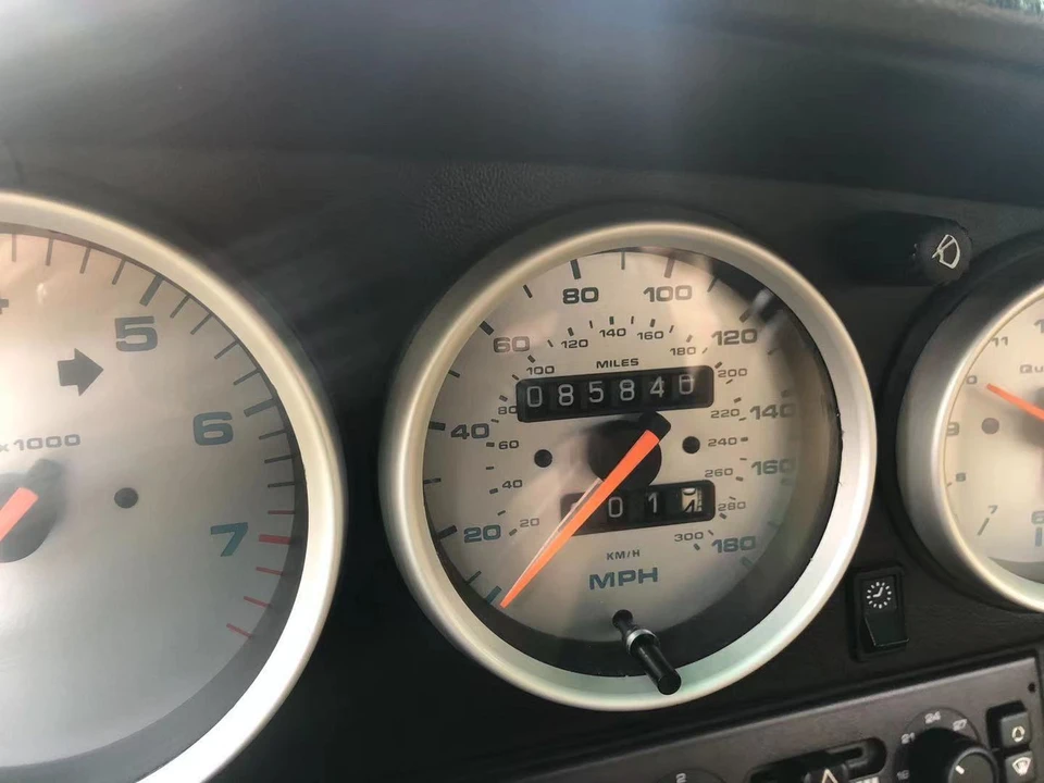 1995 Porsche 993 Carrera - Image 8 of 9
