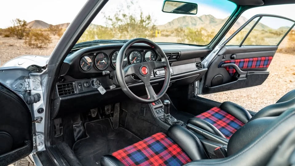 1995 Porsche 993 Carrera 4 - Image 16 of 20