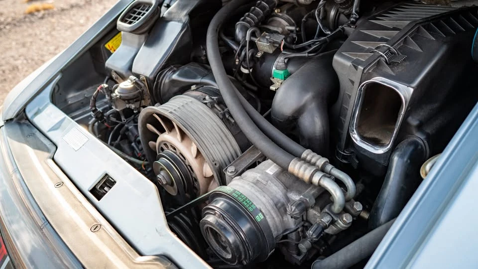 1995 Porsche 993 Carrera 4 - Image 19 of 20