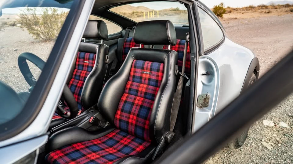 1995 Porsche 993 Carrera 4 - Image 15 of 20