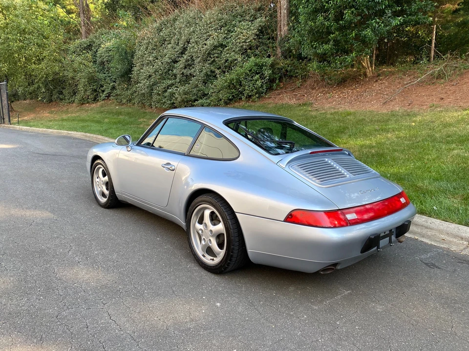1995 Porsche 993 Carrera 4 - Image 5 of 21
