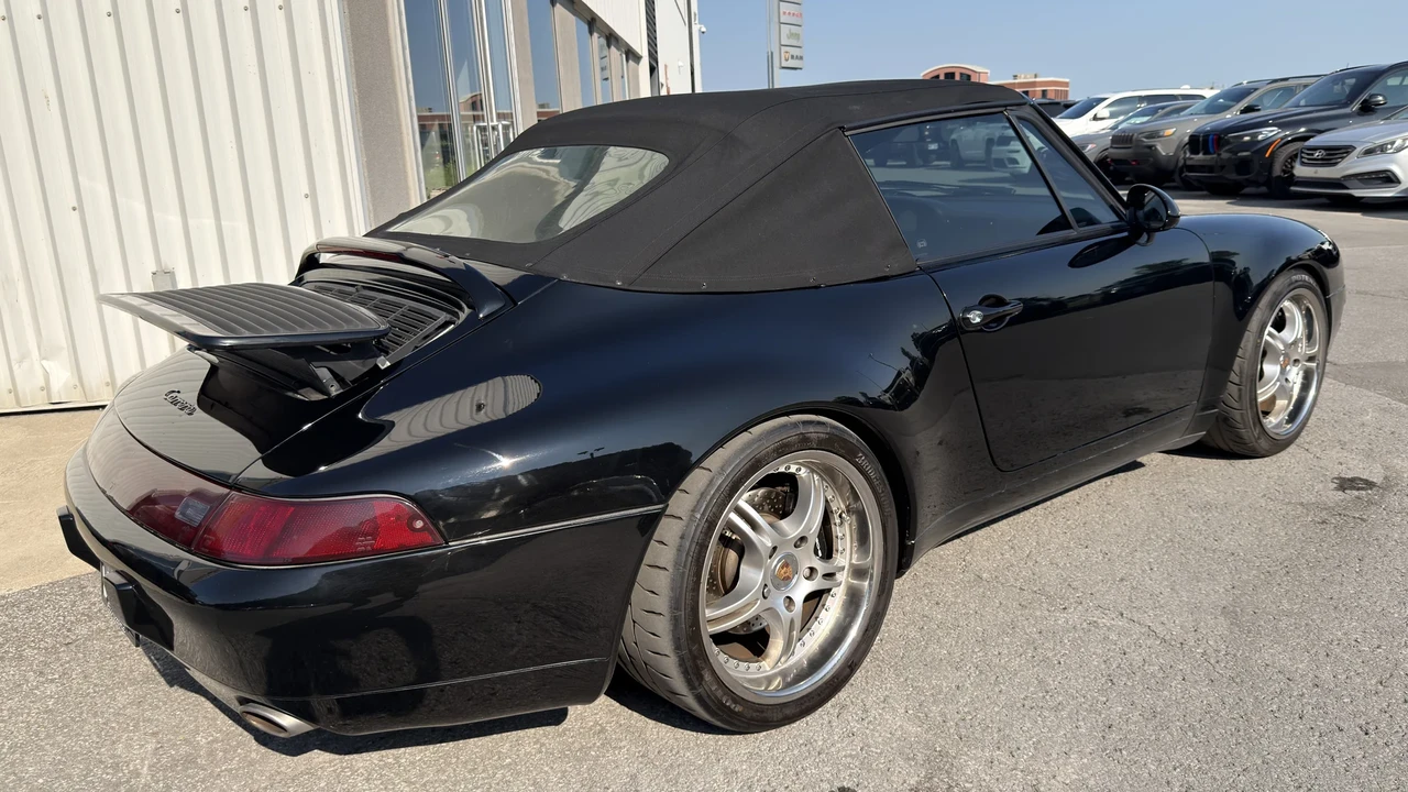 1995 Porsche 993 Carrera - Image 16 of 31