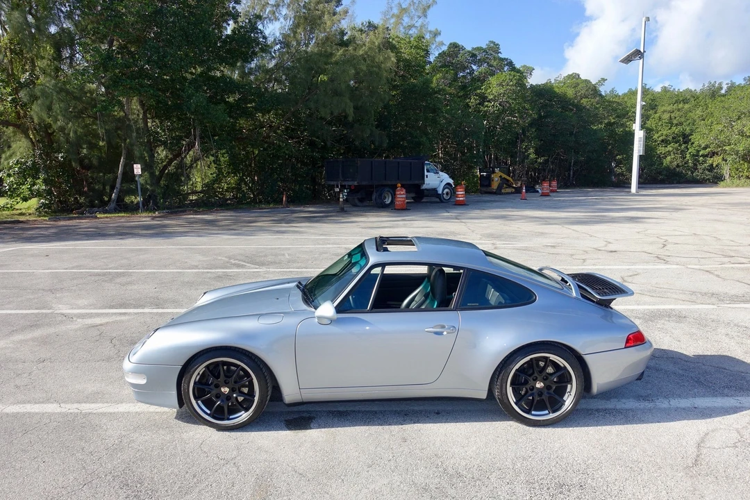 1995 Porsche 993 Carrera - Image 10 of 19