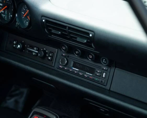 1995 Porsche 993 Carrera - Image 10 of 21