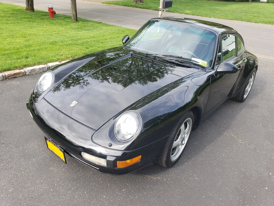 1995 Porsche 993 Carrera 4 - Image 9 of 10
