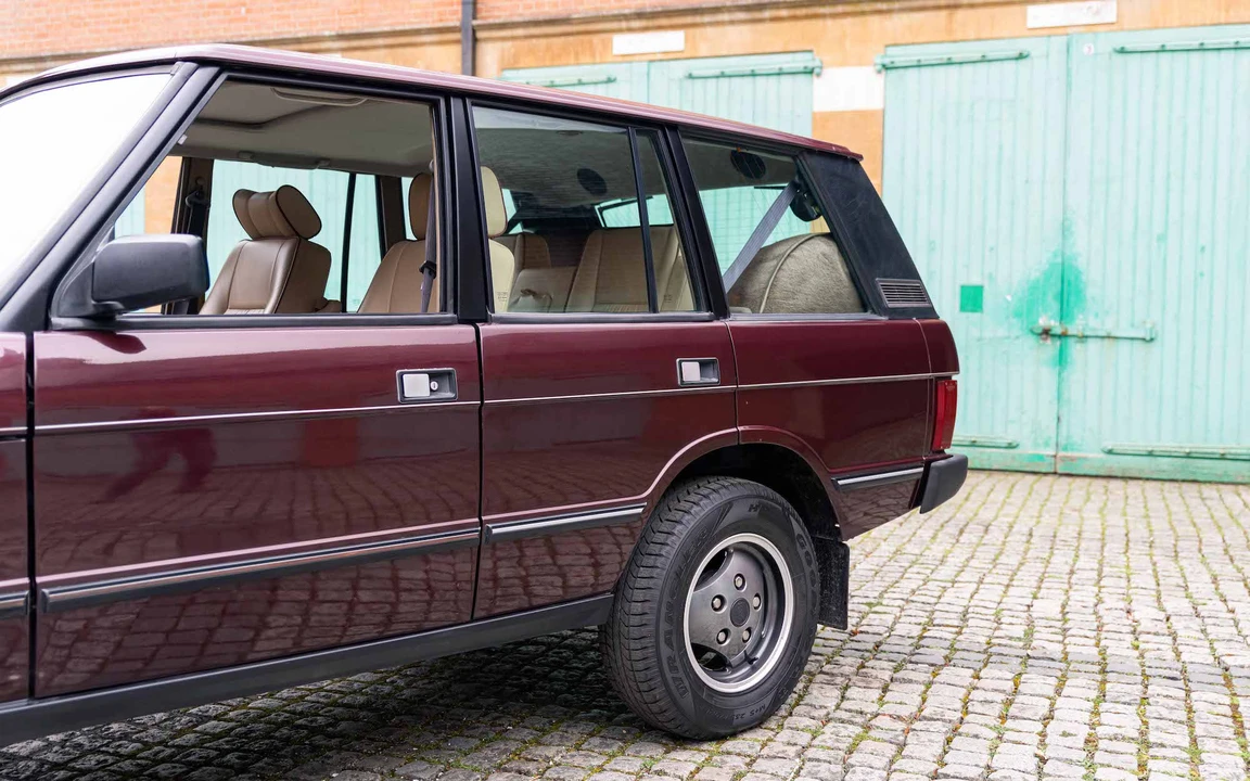 1995 Land Rover Range Rover Classic - Image 25 of 31