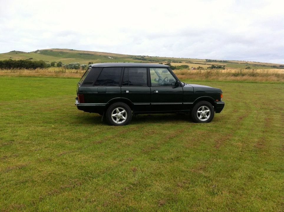 1995 Land Rover Range Rover Classic - Image 10 of 10