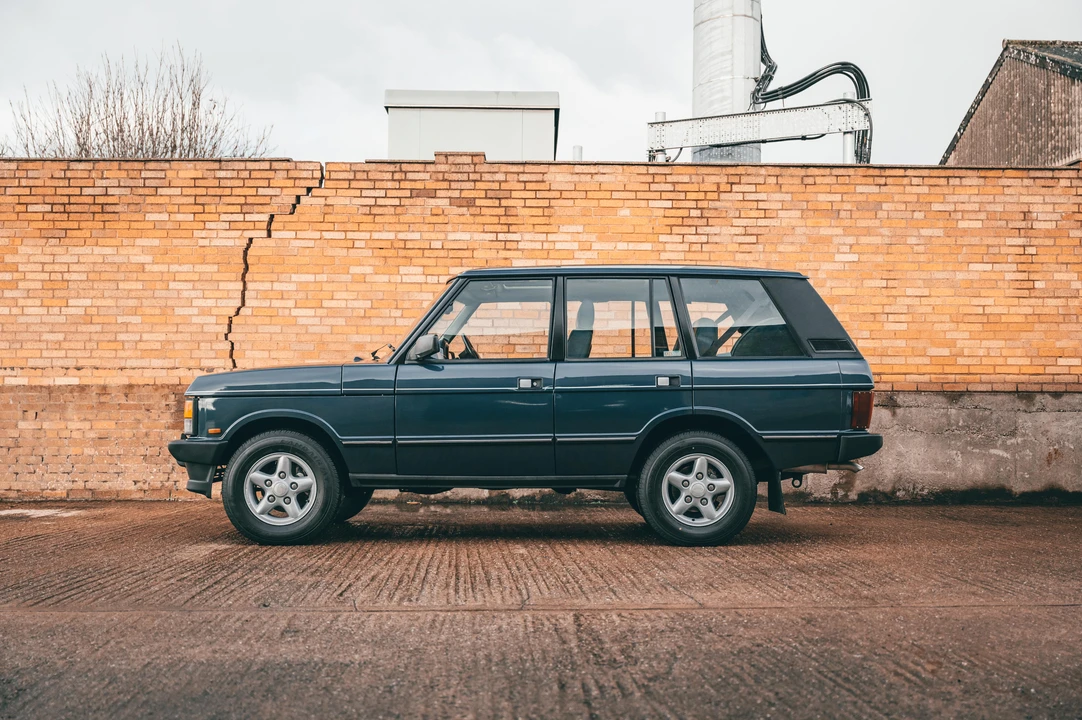 1995 Land Rover Range Rover Classic - Image 8 of 31