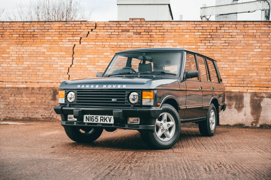 1995 Land Rover Range Rover Classic - Image 9 of 31