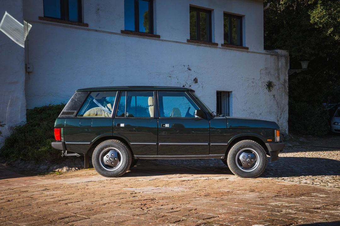 1995 Land Rover Range Rover Classic - Image 8 of 31