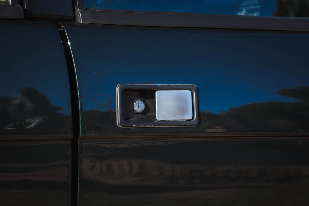1995 Land Rover Range Rover Classic - Image 16 of 31