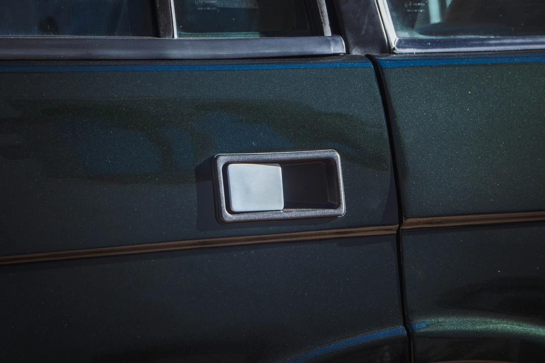 1995 Land Rover Range Rover Classic - Image 18 of 31