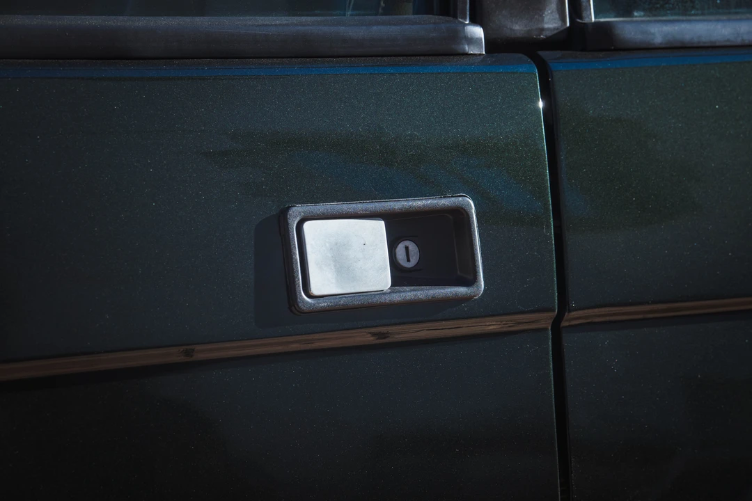 1995 Land Rover Range Rover Classic - Image 19 of 31
