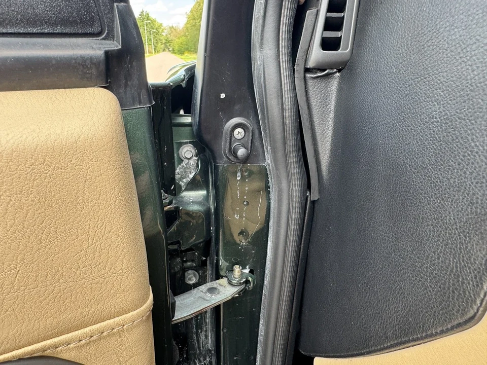 1995 Land Rover Range Rover Classic - Image 25 of 30