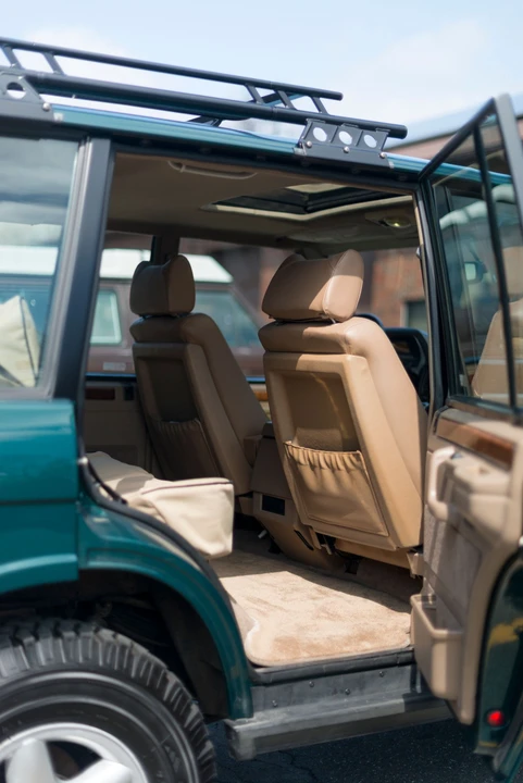 1995 Land Rover Range Rover Classic - Image 15 of 17