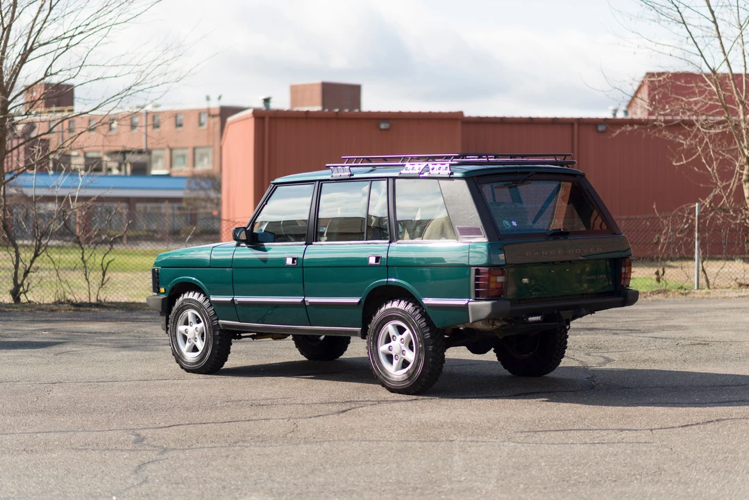 1995 Land Rover Range Rover Classic - Image 7 of 17