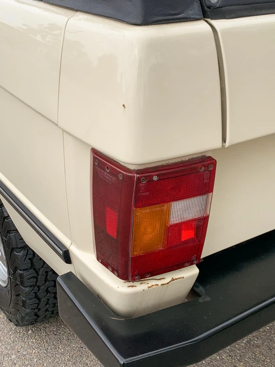1995 Land Rover Range Rover Classic - Image 13 of 31
