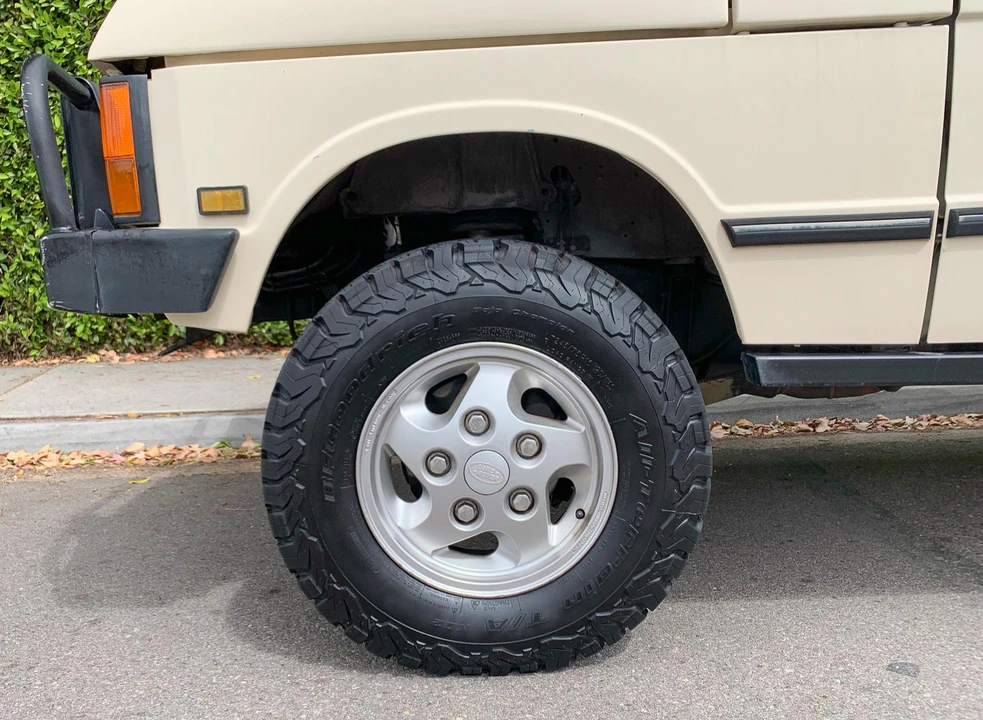 1995 Land Rover Range Rover Classic - Image 16 of 31
