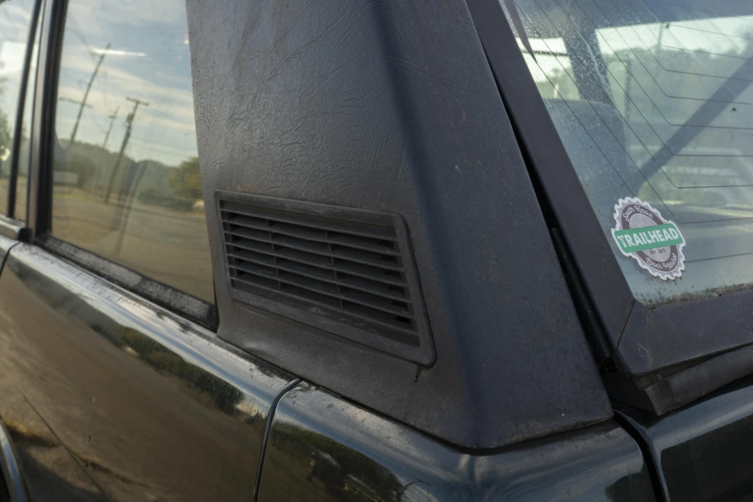 1995 Land Rover Range Rover Classic - Image 28 of 31