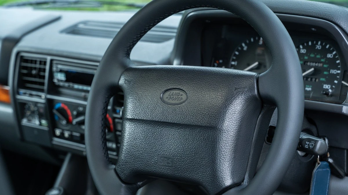 1995 Land Rover Range Rover Classic - Image 19 of 30