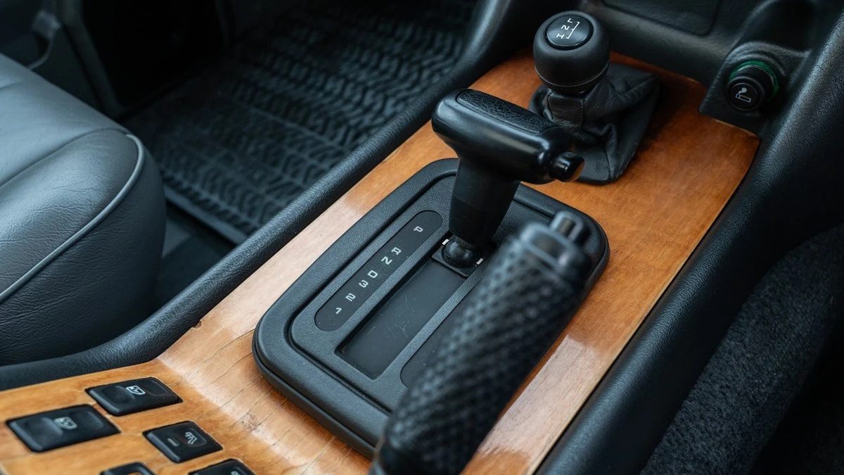 1995 Land Rover Range Rover Classic - Image 29 of 30