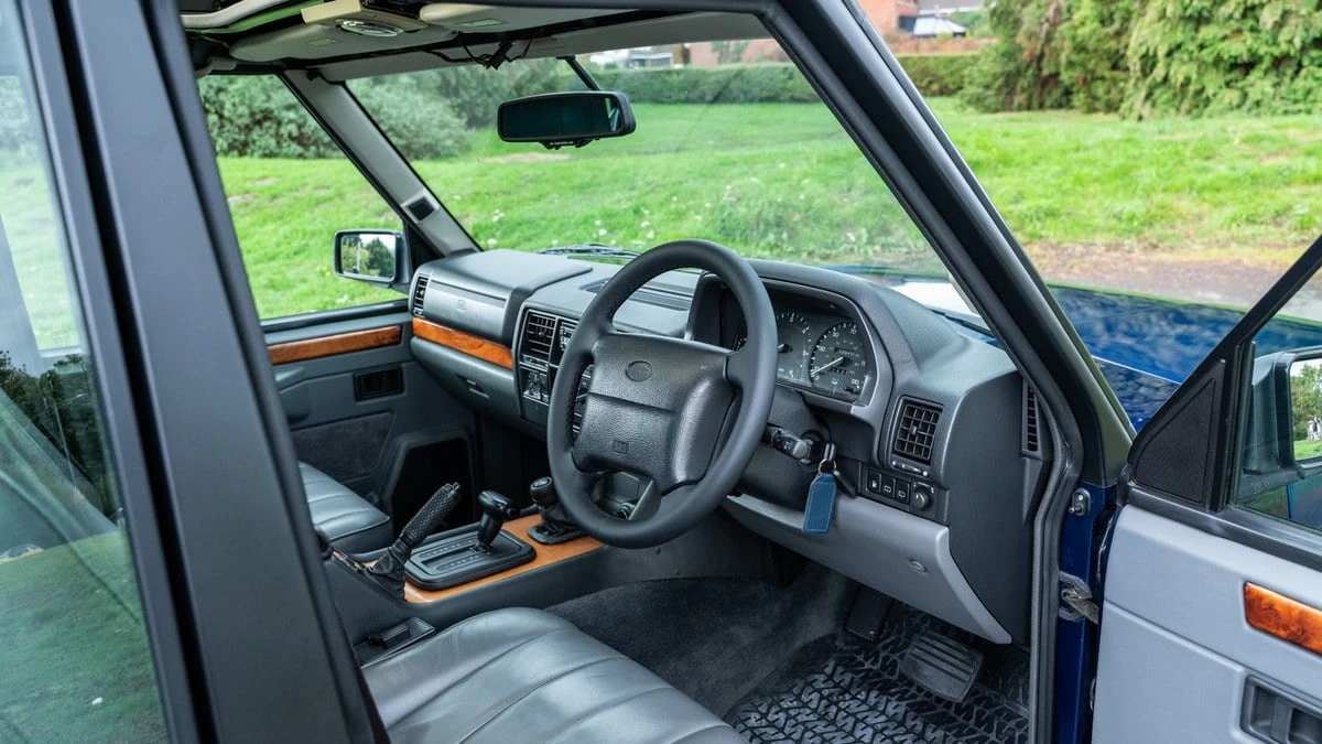 1995 Land Rover Range Rover Classic - Image 17 of 30